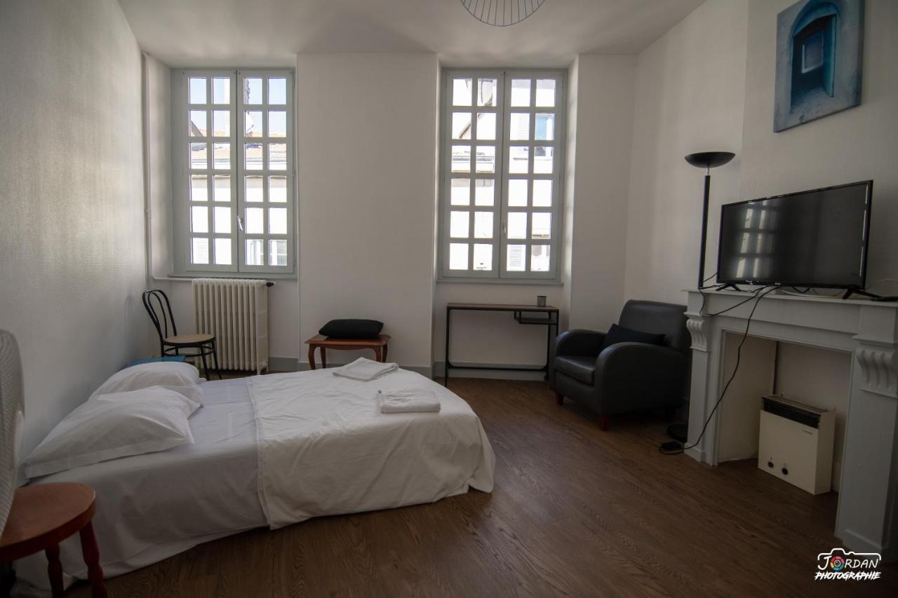 Hyper Centre - 3 Chambres - Gare - Wifi - Cosy Bourg-en-Bresse Dış mekan fotoğraf